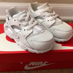 Nike huarache girls or boys 7c running sneakers